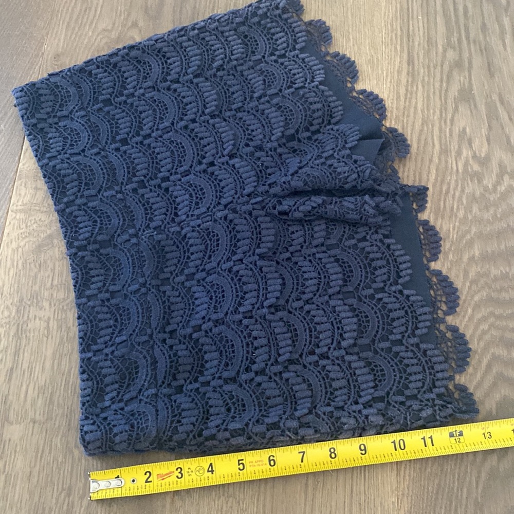 5/$10 Loft Riviera short in navy women’s size 00 - Picture 7 of 9